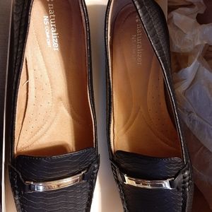 Naturalizer Gadget, Black Snake design 10W